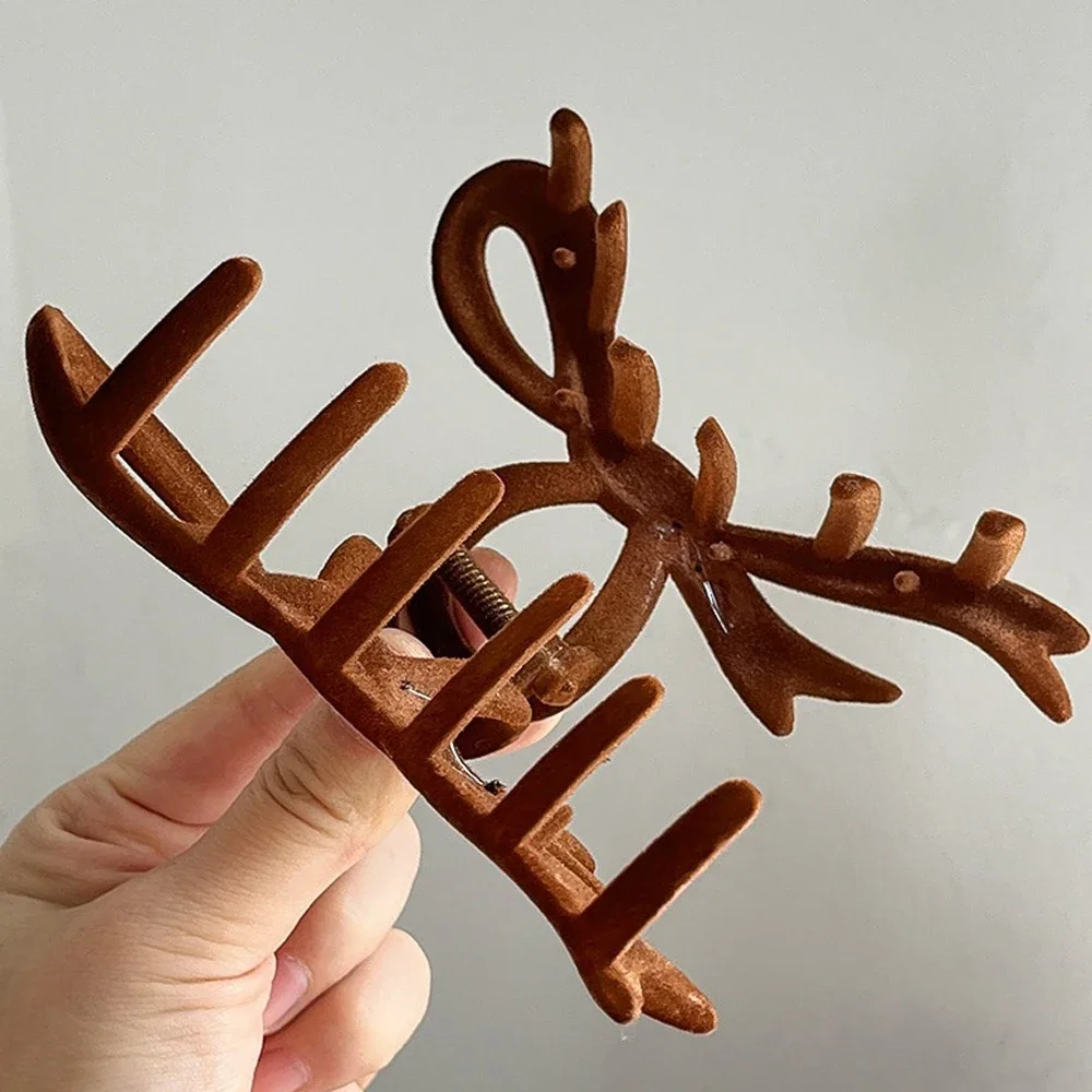 Elegant Velvet Bowknot Shaped Hair Claw Non-Slip Acrylic Shark Hair Grab For Women Girls Thick Curly Long Hair Daily Headwear