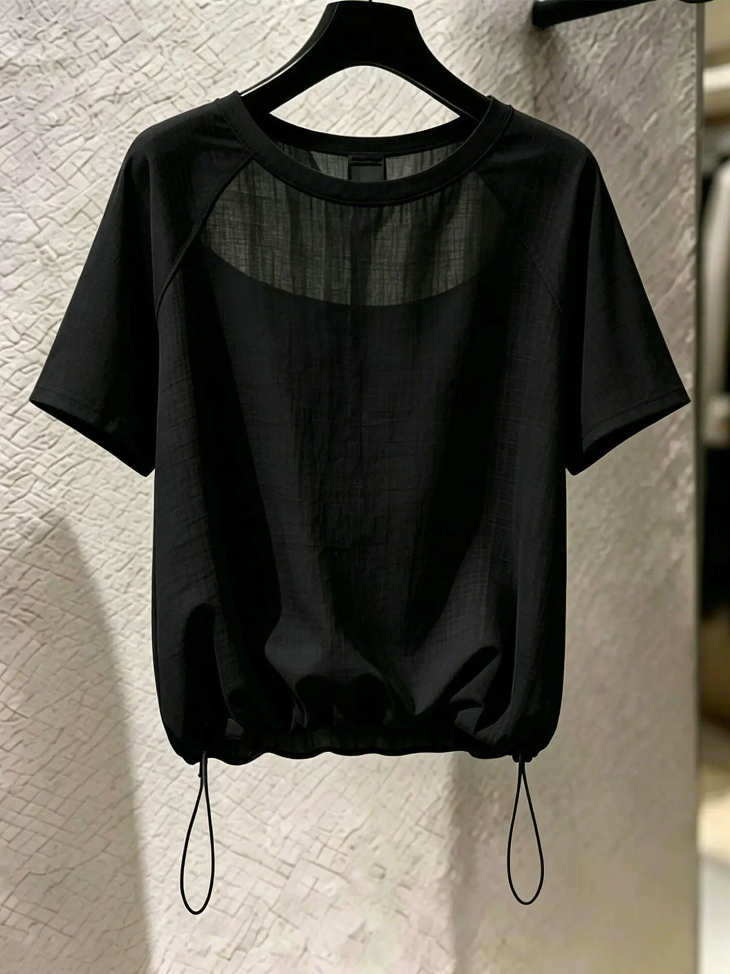 

Black Mesh Short Sleeve Drawstring Shirt Women's Summer 2026 New Design Sensation High-End Small Audience Top