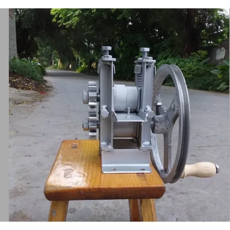 Hand Crank Bamboo Processing Tool Manual Strip Splitting Equipment