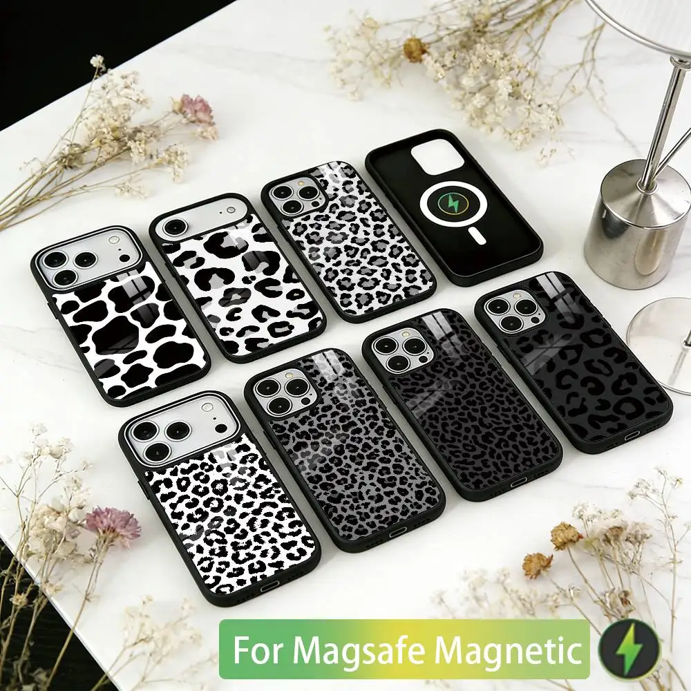 

Black leopard print Phone Case For iPhone17,16,15,14,13,12,11 Plus,Pro Magnetic with Magsafe Wireless Charging