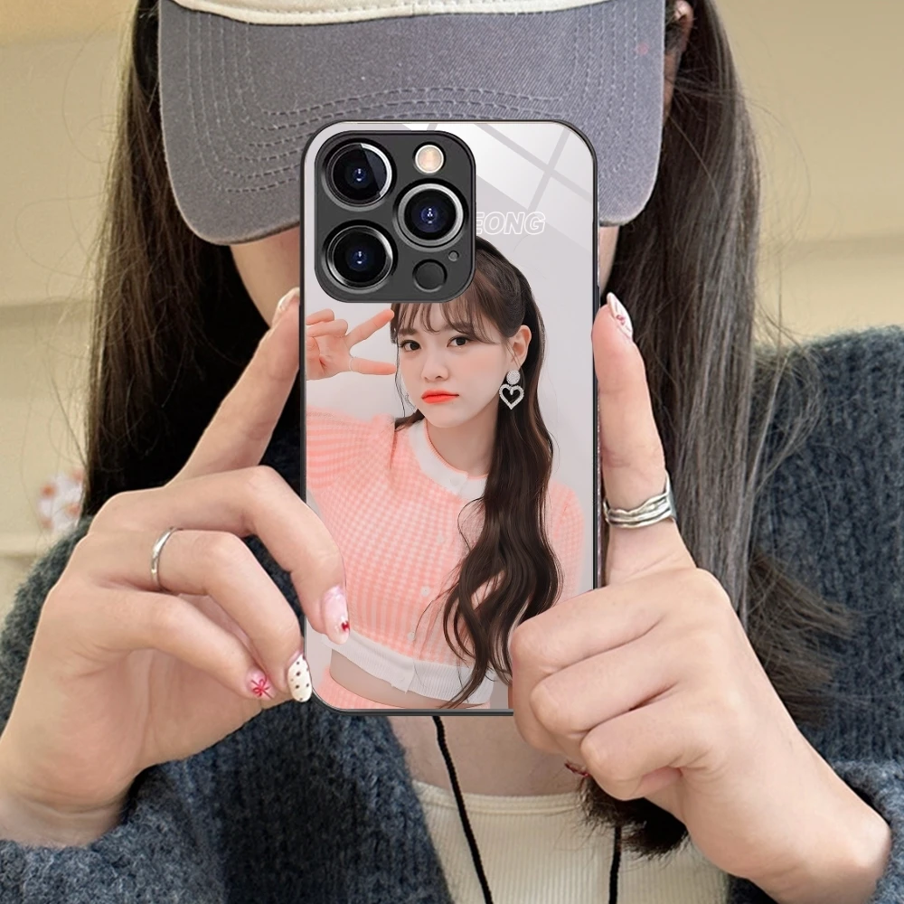 Cute Kim SeJeong Mobile Cell Phone Case for iPhone 15 14 13 12 11 X XR XS 8 Pro Max Plus Mini PC Glass Phone Cover Shell