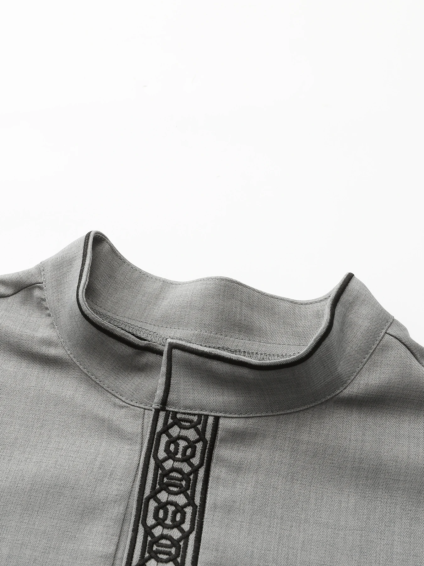 New Style Stand-Up Collar Loose Islamic Long-Sleeved Embroidered Stand-Up Collar Arab Men Thobe, Muslim Arab Men's Robe