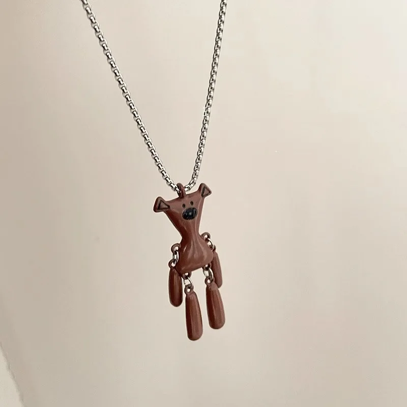 

Vintage coffee colored teddy bear pendant necklace, new style, hip-hop design, niche and versatile necklace