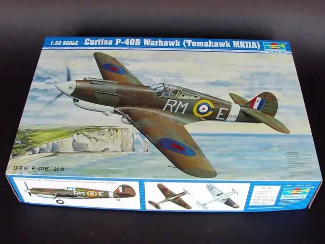 Trumpeter 02228 1/32 Curtiss P-40B Warhawk (Tomahawk MKIIA) - Assembleer schaalmodelset