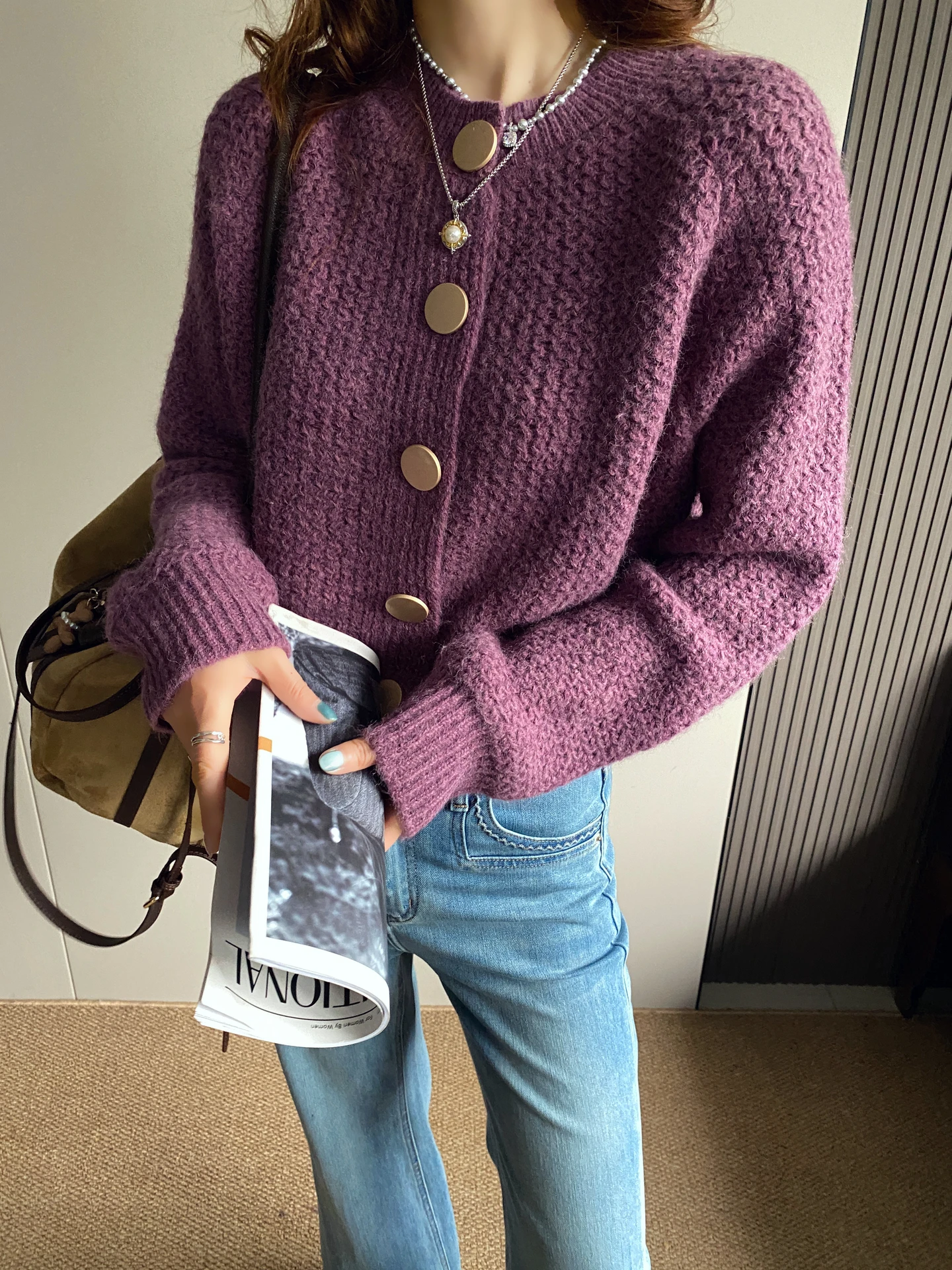 

Свободный женский вязаный кардиган с круглым вырезом, осенне-зимний, новый, комфортный, на пуговицах, топ