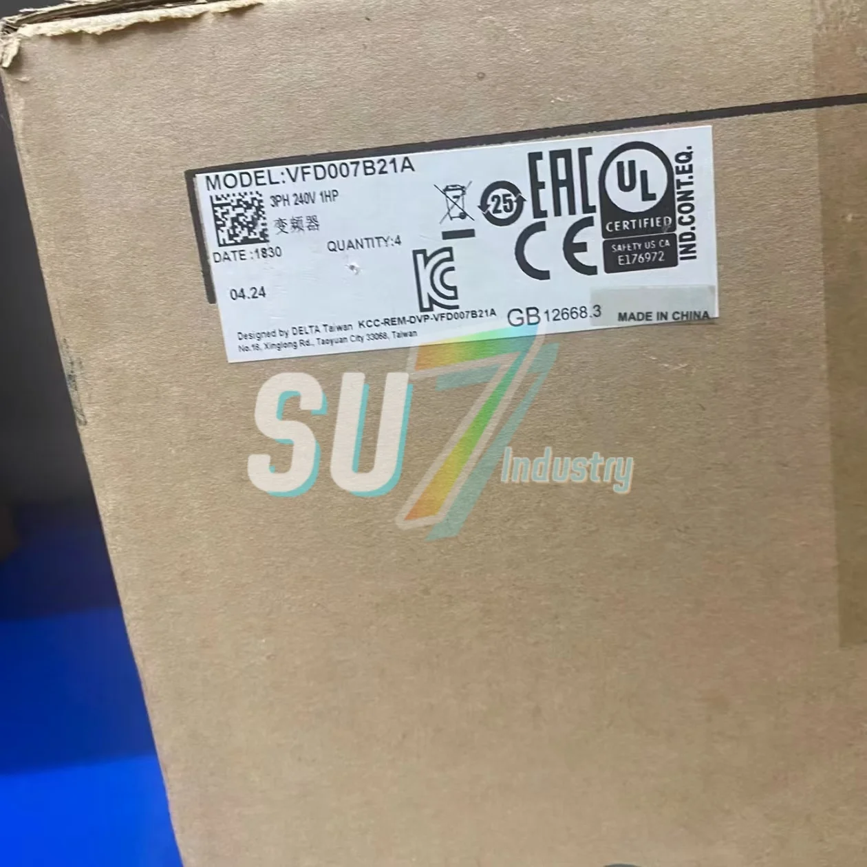 

Frequency Inverter VFD004M21A VFD007B21A New original