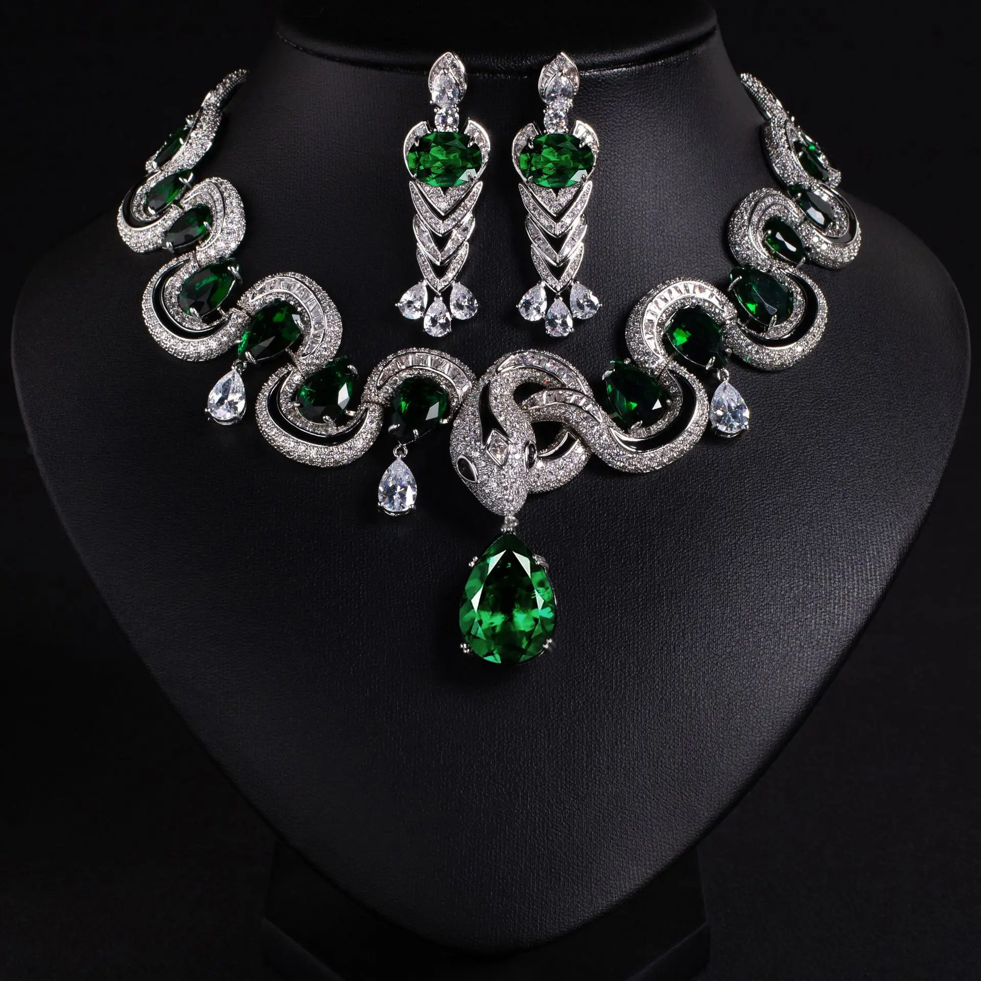 SET Jewelry Vintage Red green white Snake Necklace Earrings Inlay Zircon High End Women's Wedding Party