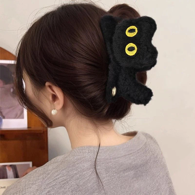 Cute 3D Black Cat Plush Hairpin Women 2025 New Back Head Large Size Grab Shark Clip Headdress Hair Claw Winter Women girls