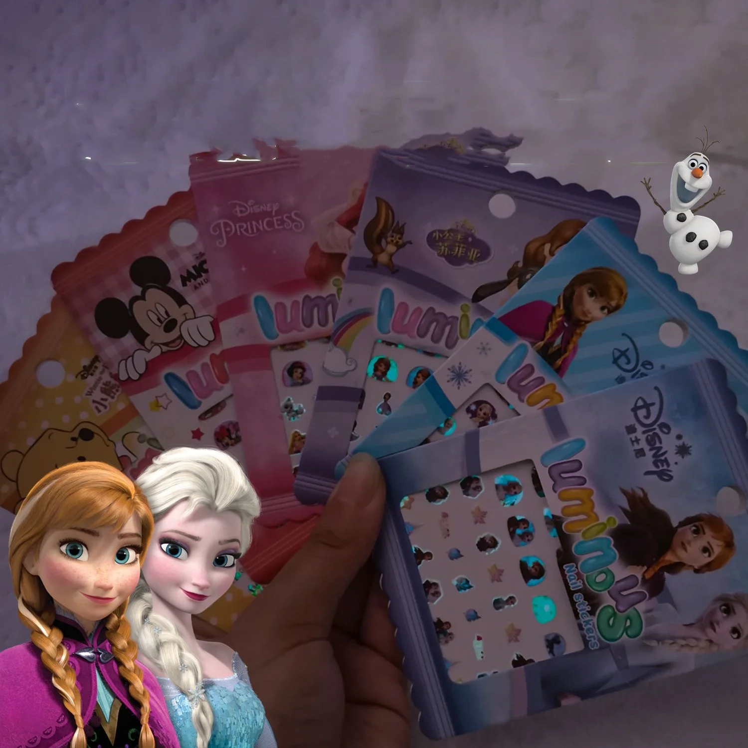 ملصقات أظافر ديزني للفتيات والأطفال للتوهج الليلي على الجليد والثلج الرومانسية الأميرة إلسا ميكي ملصقات أظافر كرتونية هدية #4