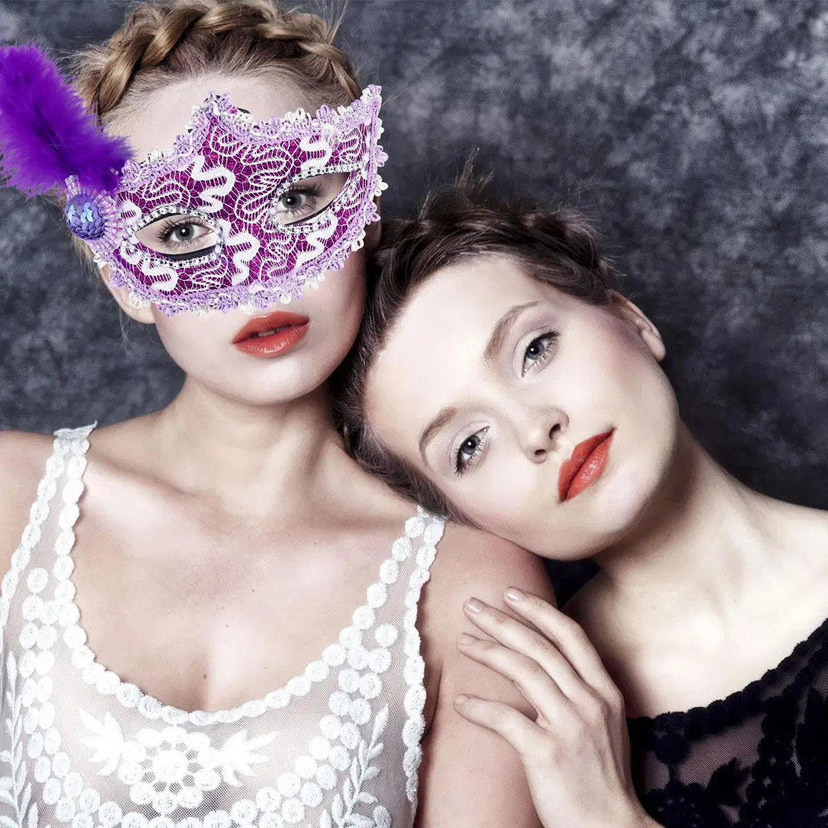 Venetian Half Face Mask Elegant Lace Design Sparkling Masquerade Party Mask for Women Halloween Carnival Festival Costume
