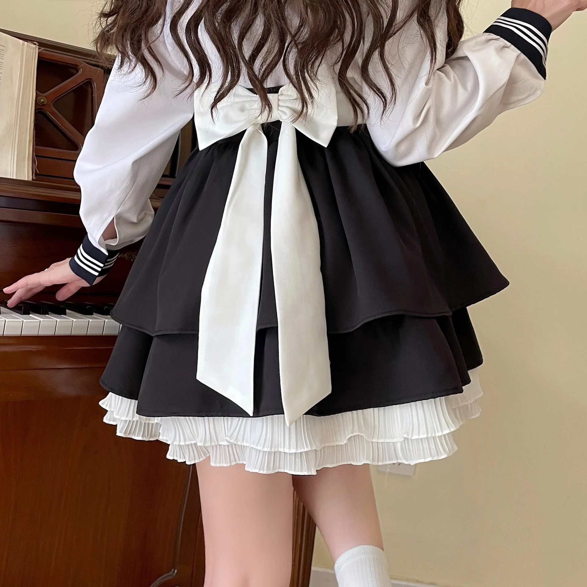 Japanse Gothic Schattige Uitlopende Rok Lief Meisje Zwarte Riem Stiksel Hoge Taille Een Woord Korte Elegante Schooljurk Gothic Rok