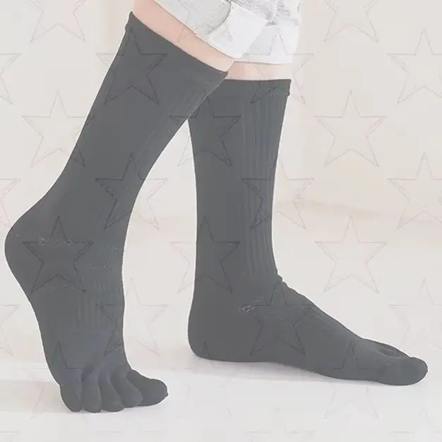 

Men's Long 5-Toe Socks Engineered for Moisture Control, Ultimate Comfort in Fitness and Outdoor Sport