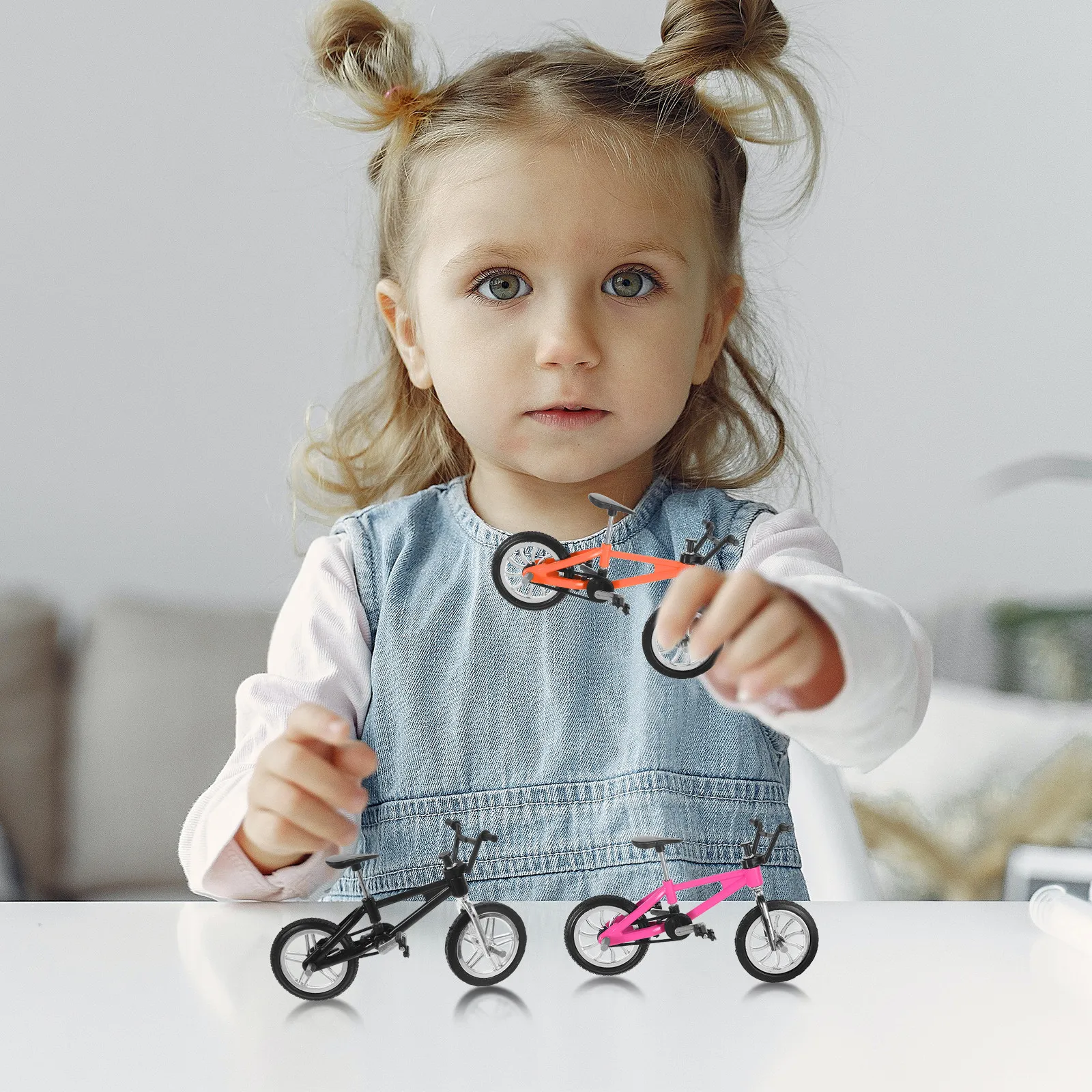 

Набор из 4 миниатюрных велосипедов-симуляторов для гонок, имитация гоночного велосипеда из сплава, мини-велосипеды для пальцев