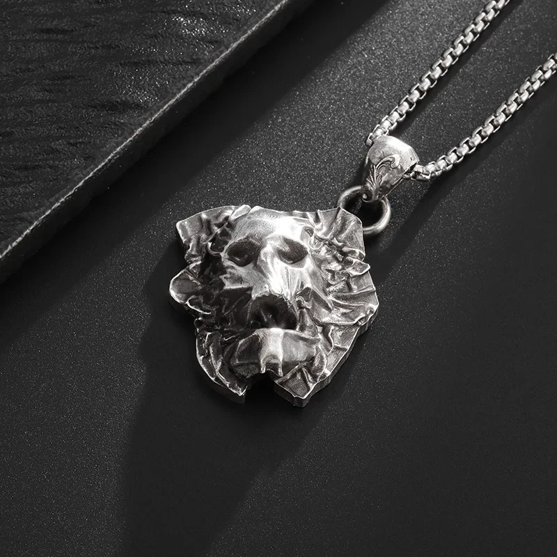 Retro Gothic Style Mummy Skull Pendant Necklace for Men and Women Punk Personality Hip-Hop Exaggerated Jewelry Accessories