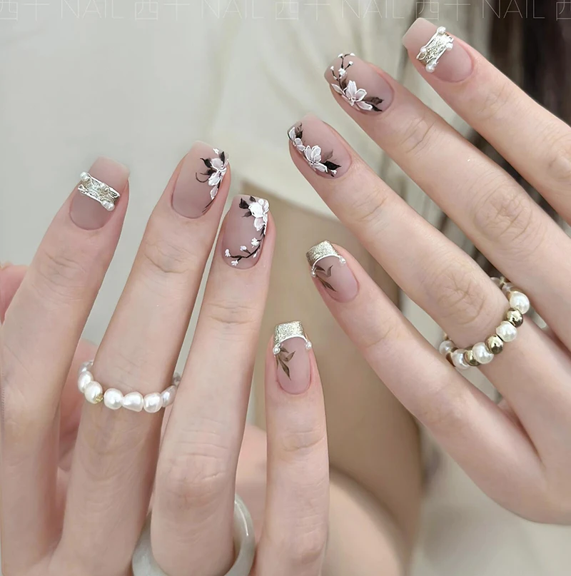 5d Embossed Nail Art Stickers Retro Hand Painting White Pink Petals Flowers Sliders Decals Decorated Nail Manicures