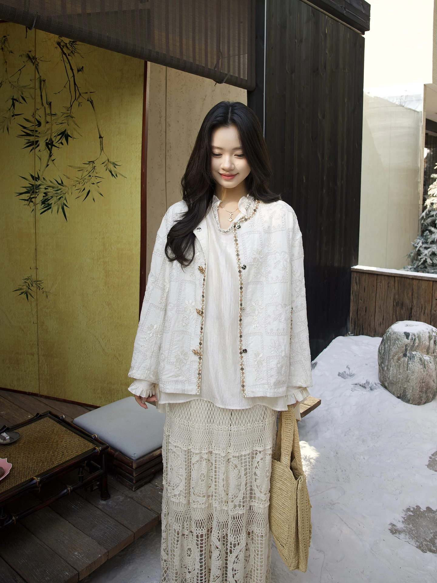 

Новая китайская куртка с вышивкой и сложной отделкой от Laoyang Spring: новинка, повседневная куртка свободного кроя с длинными рукавами и застежкой на пуговицах