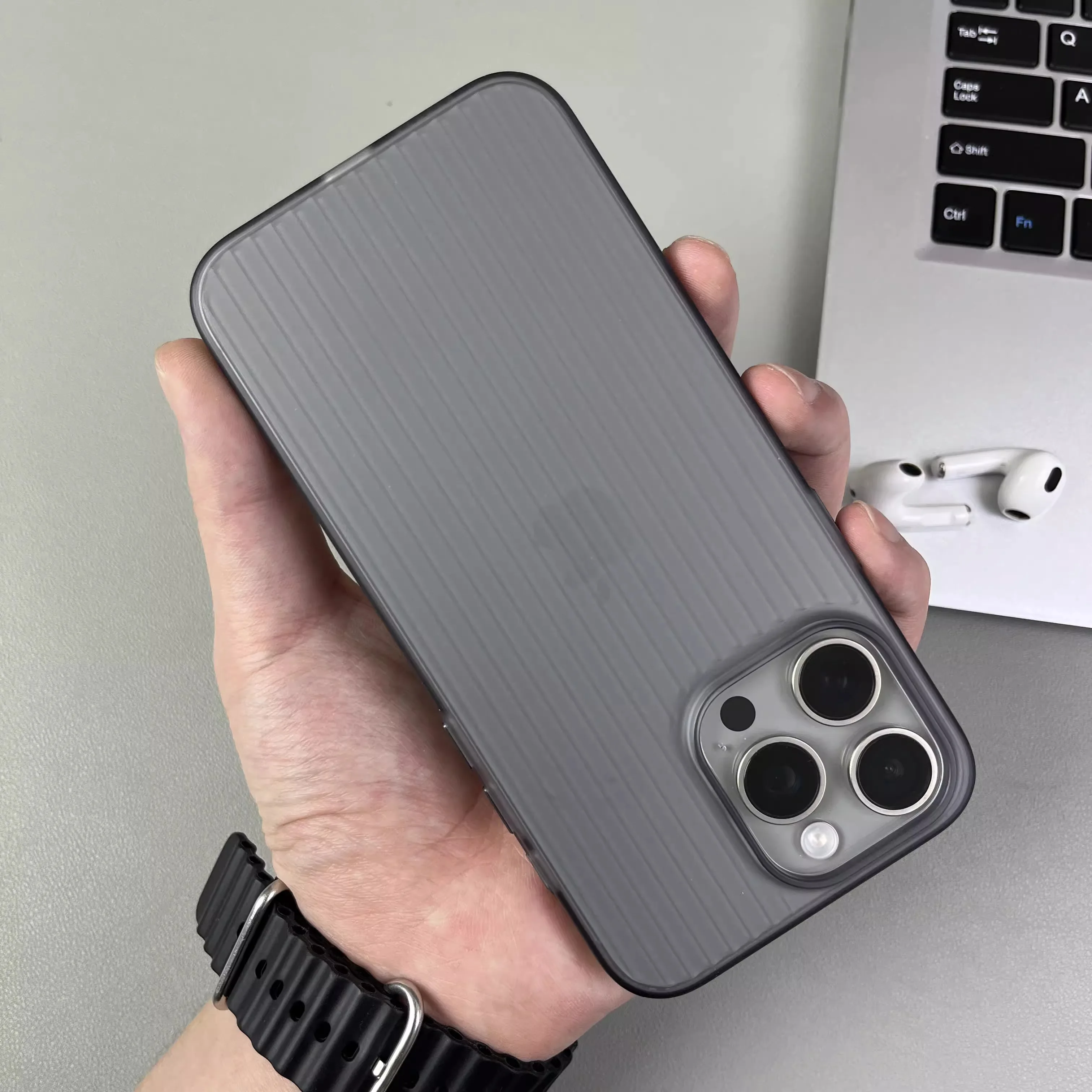 Natuurlijke titanium rasterstreeppatroon telefoonhoesje voor iPhone 16 14 15 13 Pro Max Plus metalen knop schokbestendig hard pantserhoes