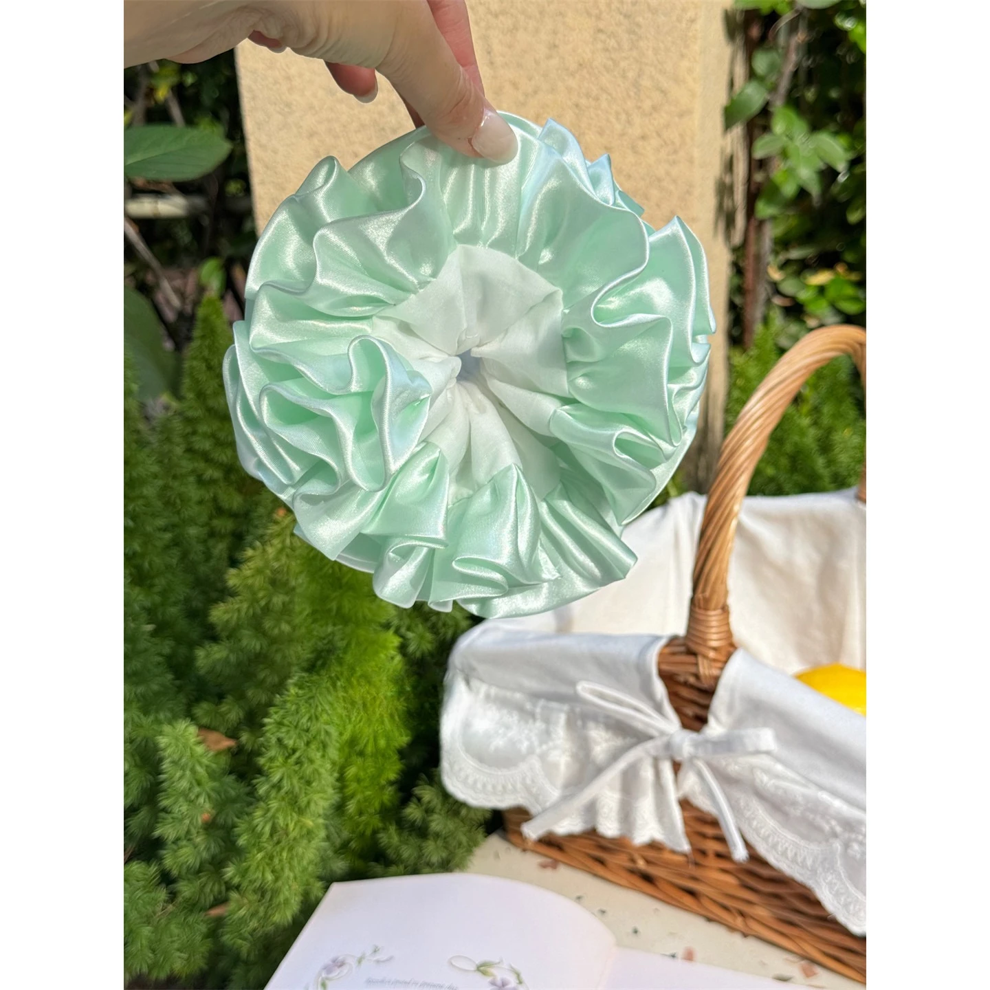 Mint Green Satin Hair Scrunchie Hair Ties Gift for Women Girls Luxury Soft Silk Ponytail Holder Elastic Hairbands Accessories