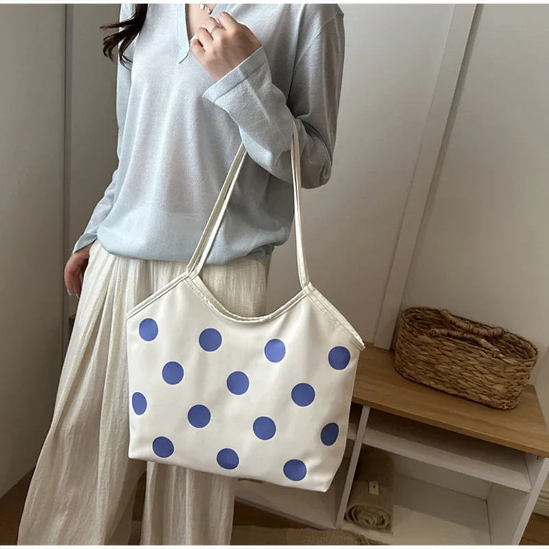 Koreanische Schultertasche mit Polka-Dot-Muster, Vintage-Kunsthandwerkliche Canvas-Tragetasche für Damen, lässige Alltagstasche mit Henkel. – Detail 4