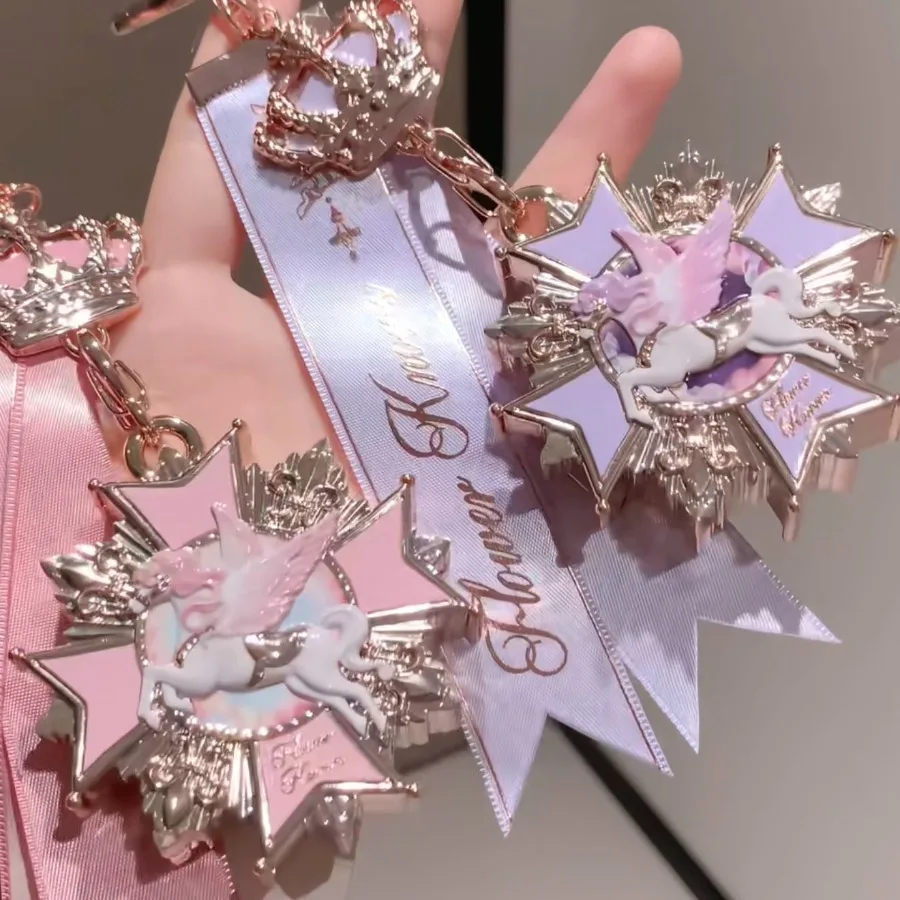 Flowerknows Knight Unicorn Collection Under-eye Puffiness Eyeshadow The Keychains Long-Lasting Brightening Makeup Pendant