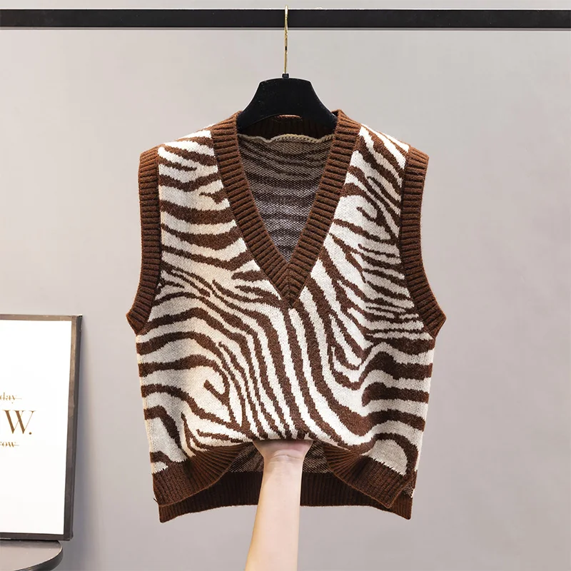 Vest jacket for 2024 Spring and Autumn collection, new knitted women's sweater trend, Korean version, V-neck, loose zebra print