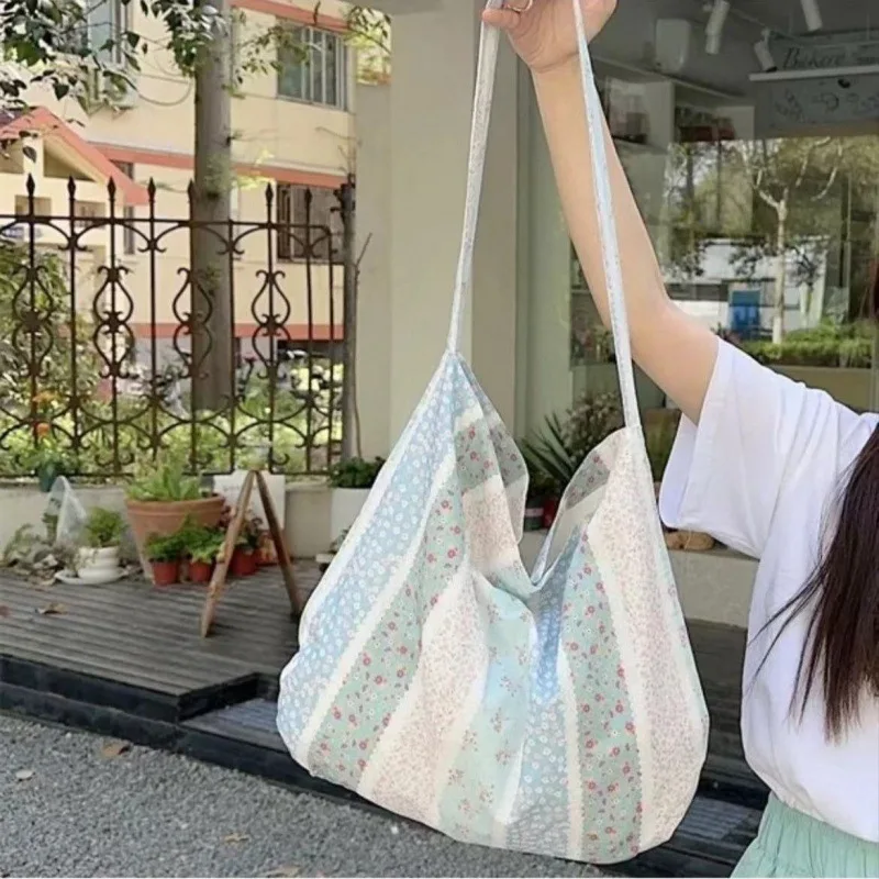 Ladies Bag Korean Version Sweet Girly Style Floral Canvas Bag Large Capacity Commuter Shoulder Tote Bag Fashion Handtasche Damen