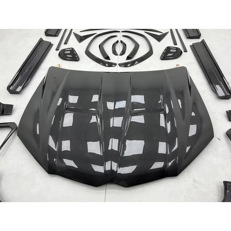 Applicable to ForLamborghini urus upgrade top carbon fiber front lip diffuser spoiler hood wide body kit