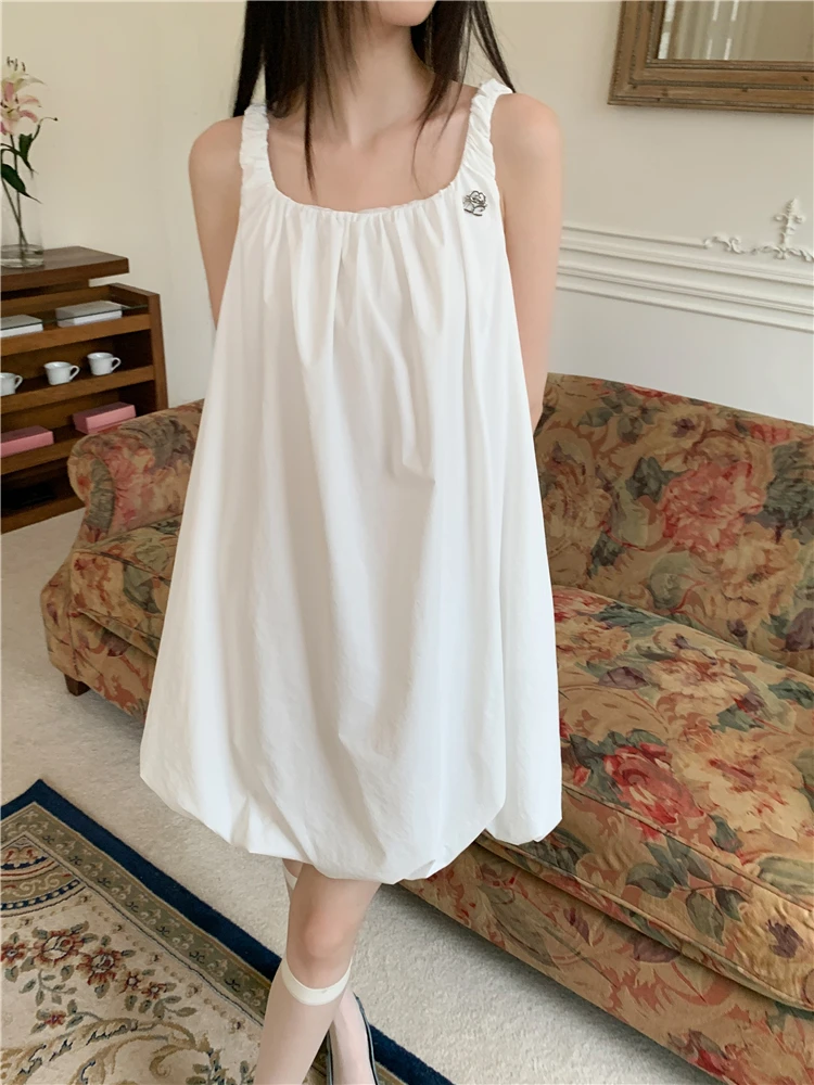 CHEERART White Bud Square Neck Youth Casual Dress per le donne prendisole senza maniche Solid Short Dress Summer Fashion Clothing