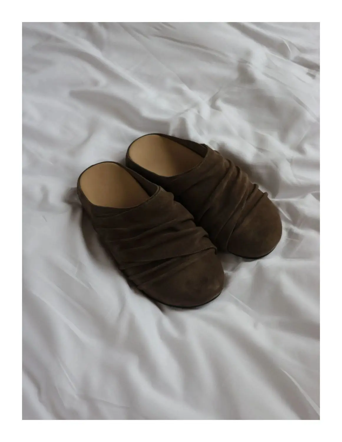 

Pleated Flat Women's Slippers | Spring/Summer Women's Shoes: Round-Toe Low-Heel | Suede Slip-On Sandals