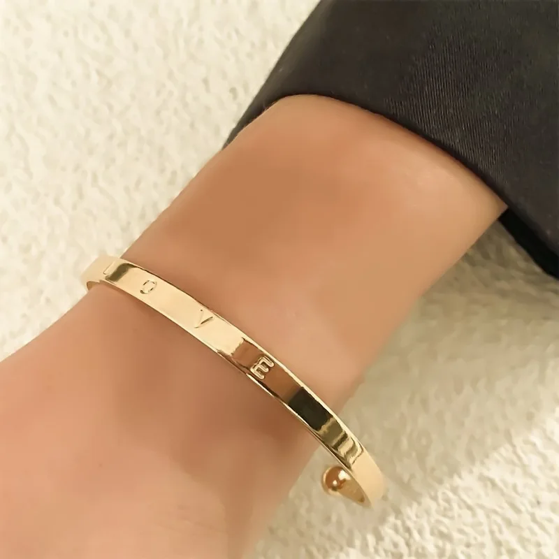 Trend Smooth Letter LOVE Couple Creative Open Cuff Bracelet Bangle for Women Wholesale Accessories Pulseira Pulsera Girl Gift