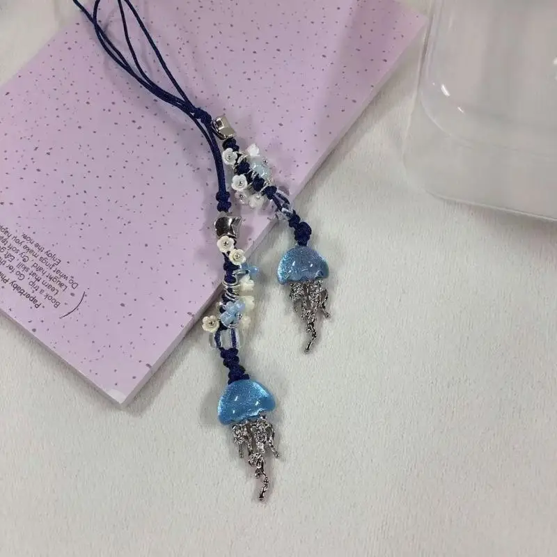 Ozean-Quallen-Perlen-Handyanhänger, handgefertigter blauer Blumen-Kristallanhänger, ästhetischer Taschen-, Kamera- und Schlüsselanhänger – Detail 3