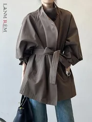 [LANMREM] Office Lady Belt Gathered Waist Trench For Women Stand Neck Single Breasted Windbreaker 2024 Autumn New 26C504