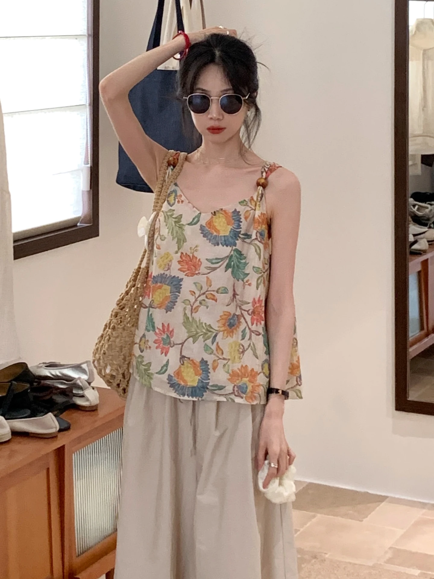 

BRIVIN Корейский топ с цветочным узором и бисером, женская летняя тонкая дышащая майка с круглым вырезом без рукавов