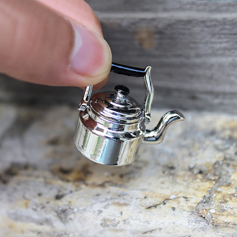 1PC Mini Old Retro Kettle Scale Model Ornaments Miniature Portable Hot Water Bottle Simulation Models Home Decor Crafts