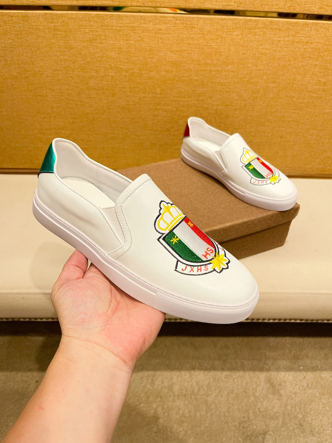 

Мужская спортивная обувь на открытом воздухе Кожаная повседневная обувь ручной работы Дизайнерские кроссовки Удобная спортивная обувь Туфли на плоской подошве