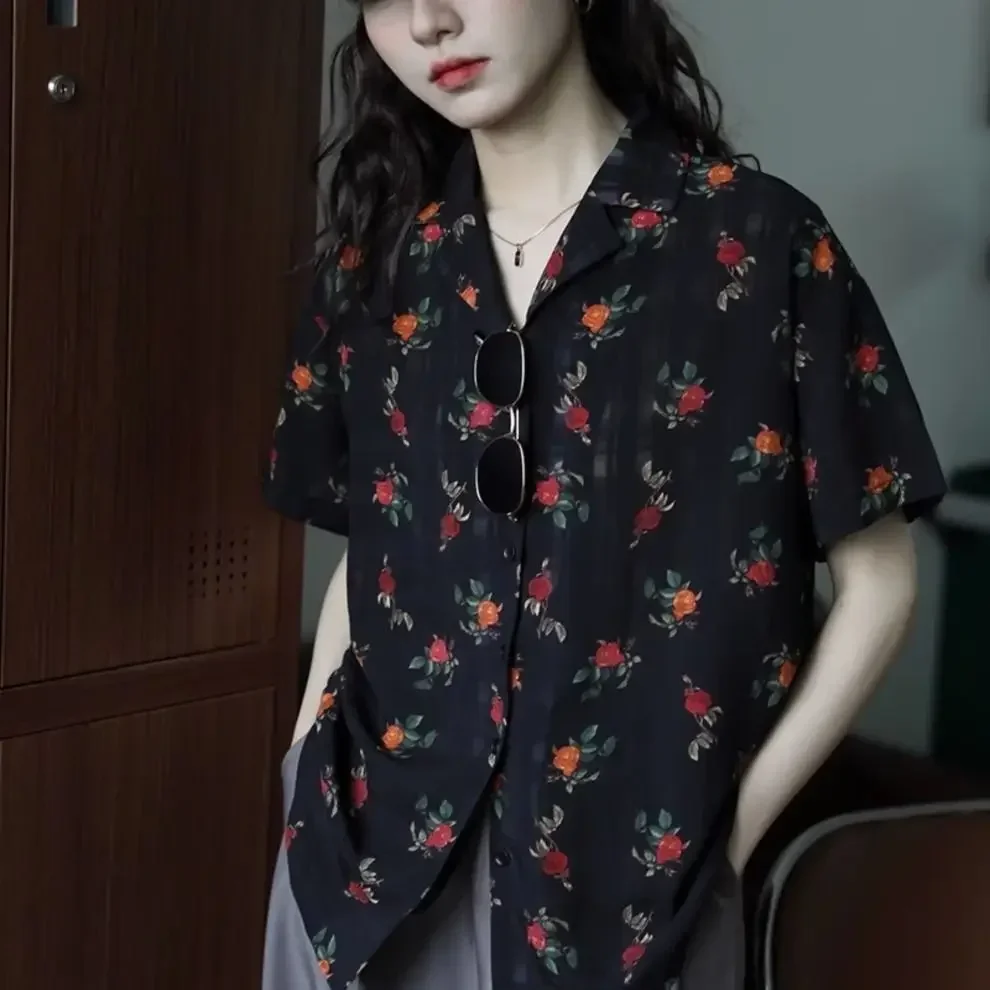 

2025 Summer Women's Shirt Retro Commuter Printed Oversized Top