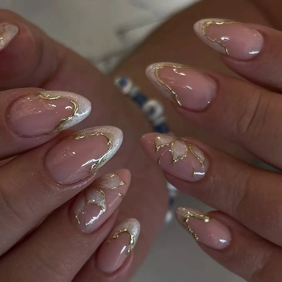 

24Pcs Gilded Line French Press on False Nails with White Flower Detachable Fake Nail Art Mid-length Almond Full Cover Nails Tips