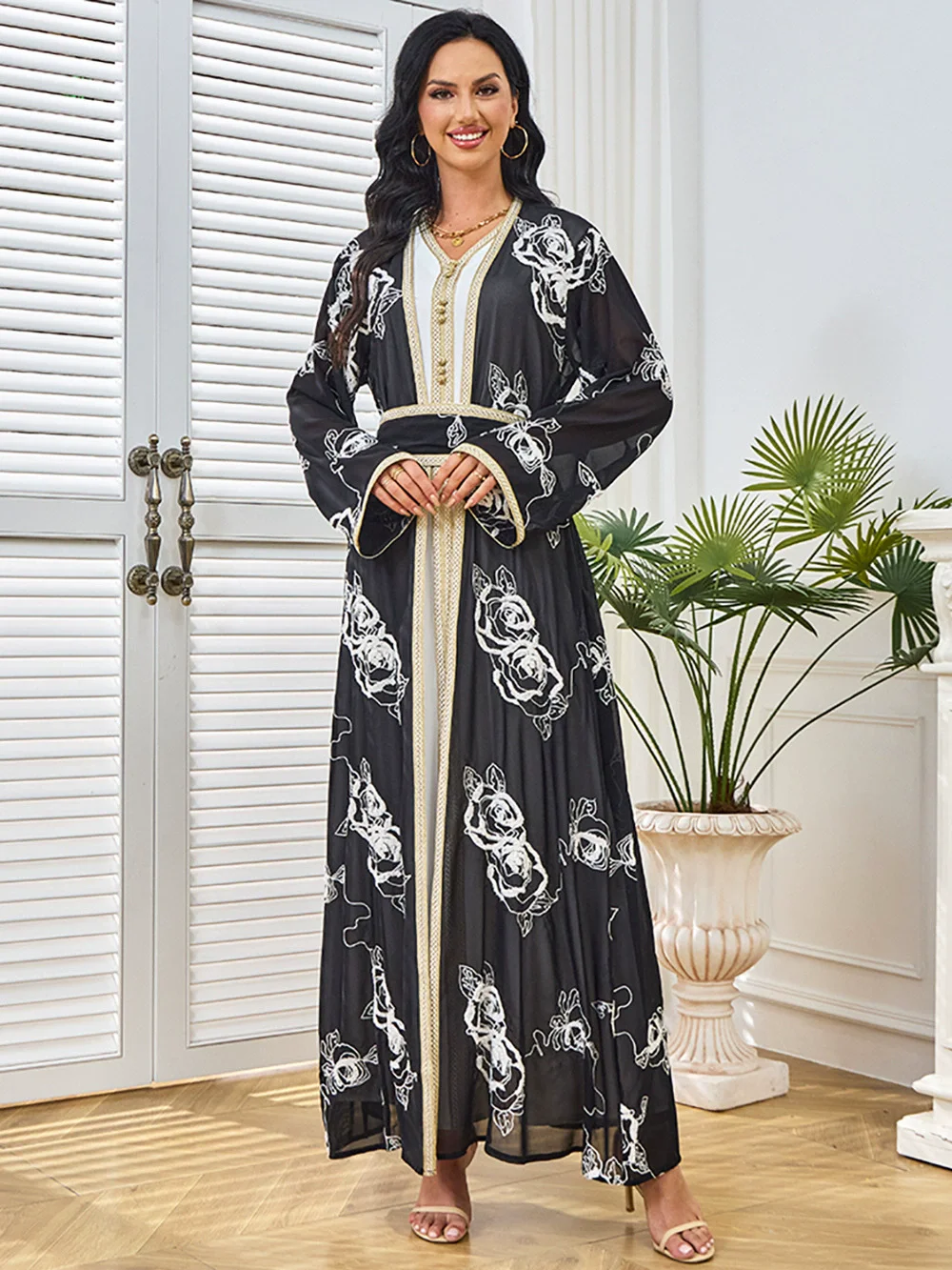 

Middle Eastern women's clothing, Arabic clothing, lace up evening gown, embroidered two-piece set, long robe dress