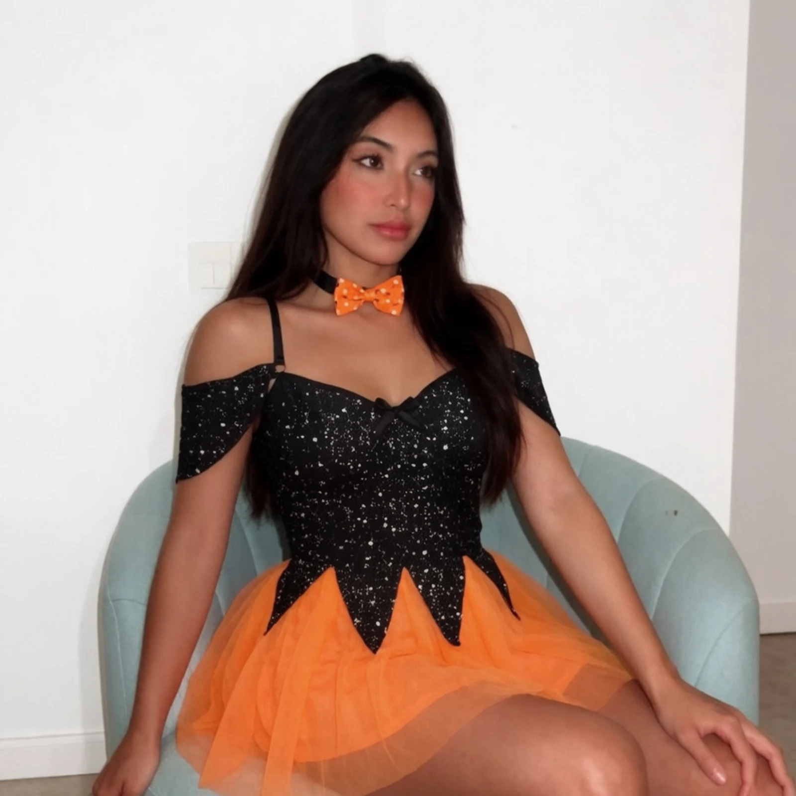 Women Halloween Witch Set Shiny Sequins Irregular Hem Tops + Elastic Low Waist A-line Lace Skirt + Choker + Metal Belt +Headwear view 4