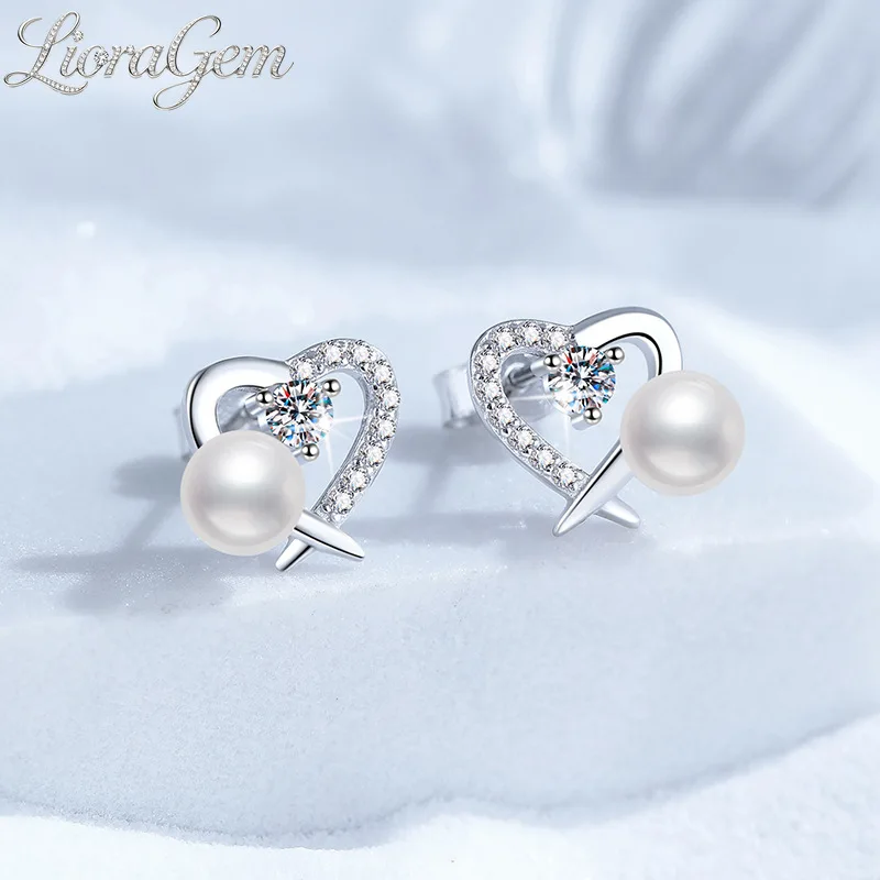 

LioraGem Heart-Shaped D-Color Moissanite Stud Earrings, Sweet Freshwater Pearl Ear Stud Platinum PT950 Stamp Girlfriend Gift