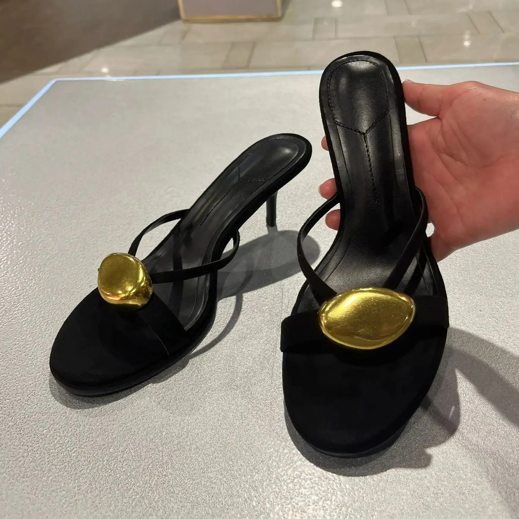 

Slippers 2025 Summer New Metal Decoration Round Toe Exposed High-heeled Sandals Outdoor Wear Shoes Luxury Woman Comfortable