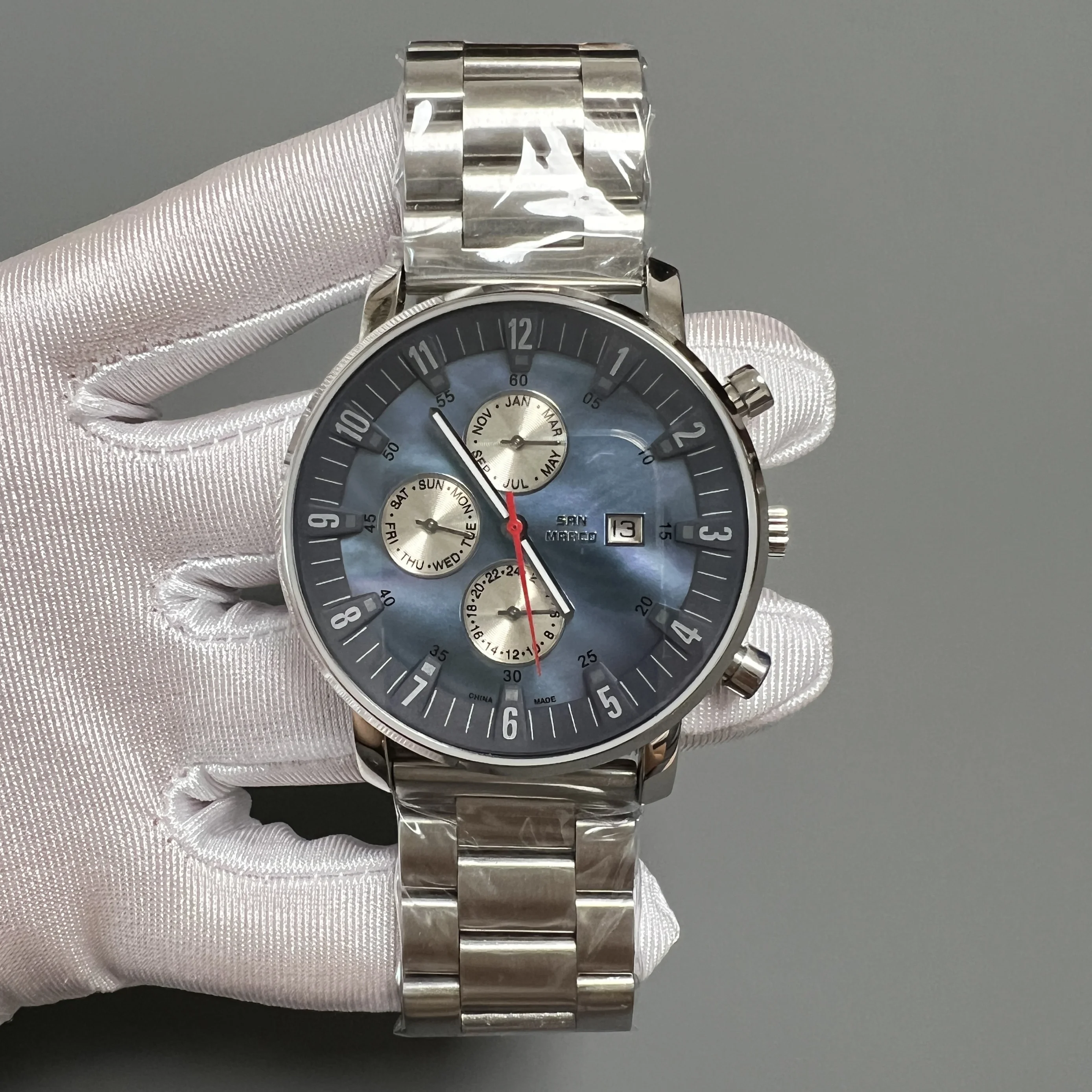 

Новые многофункциональные кварцевые мужские часы, модные рябчатые синие пластины, корпус из нержавеющей стали, импортный механизм