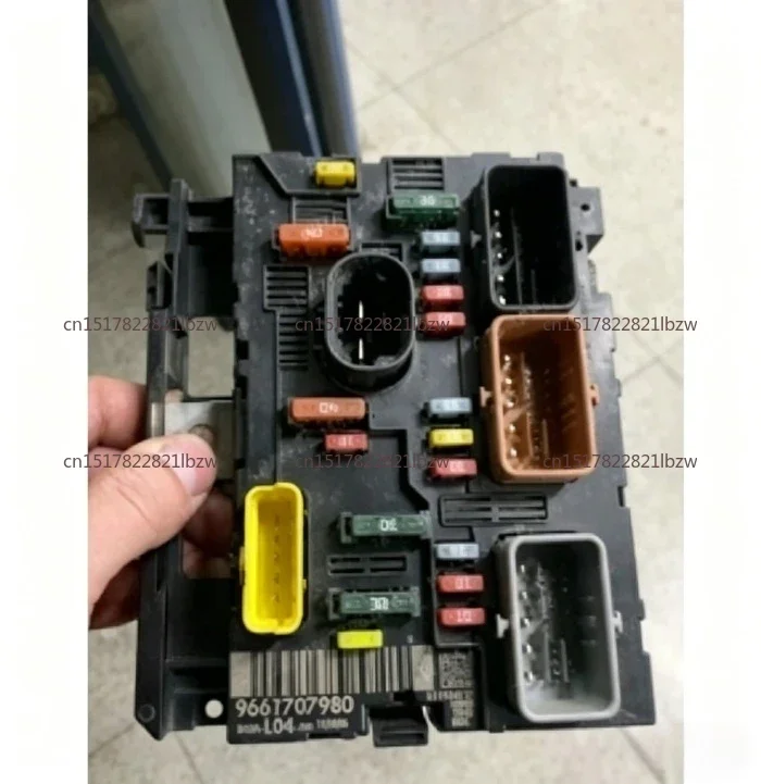 Fuse Box BSM L11 Original Dismantling Tested for Normal Use L04