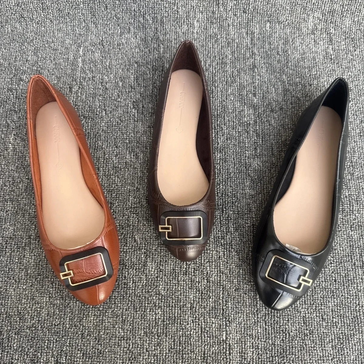 

Faionable round Toe Flat Bot Single oes for Women with Iron Bule Casual Wear for Work And Outdoor Activities