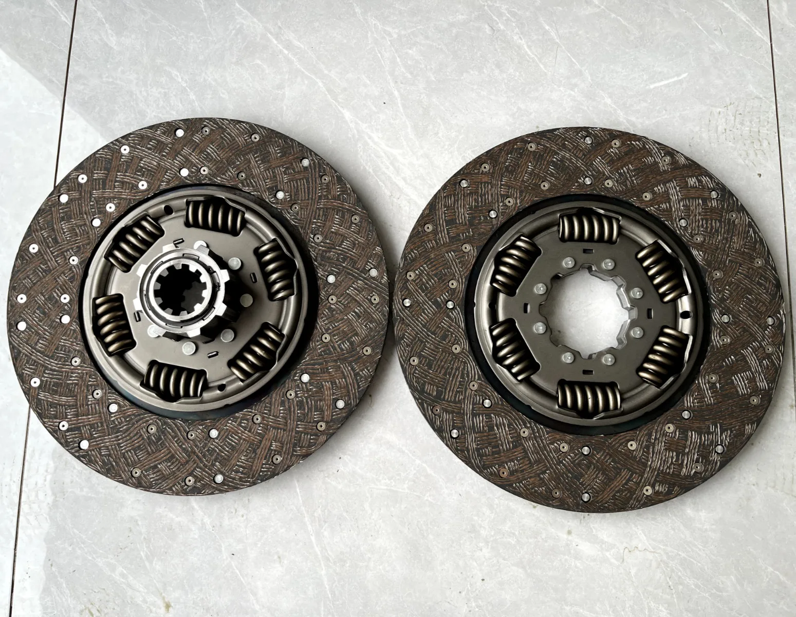 

Double Clutch Disc Plate 40010T51mm Fit For MAN VOLVO RENAULT Heavy Truck