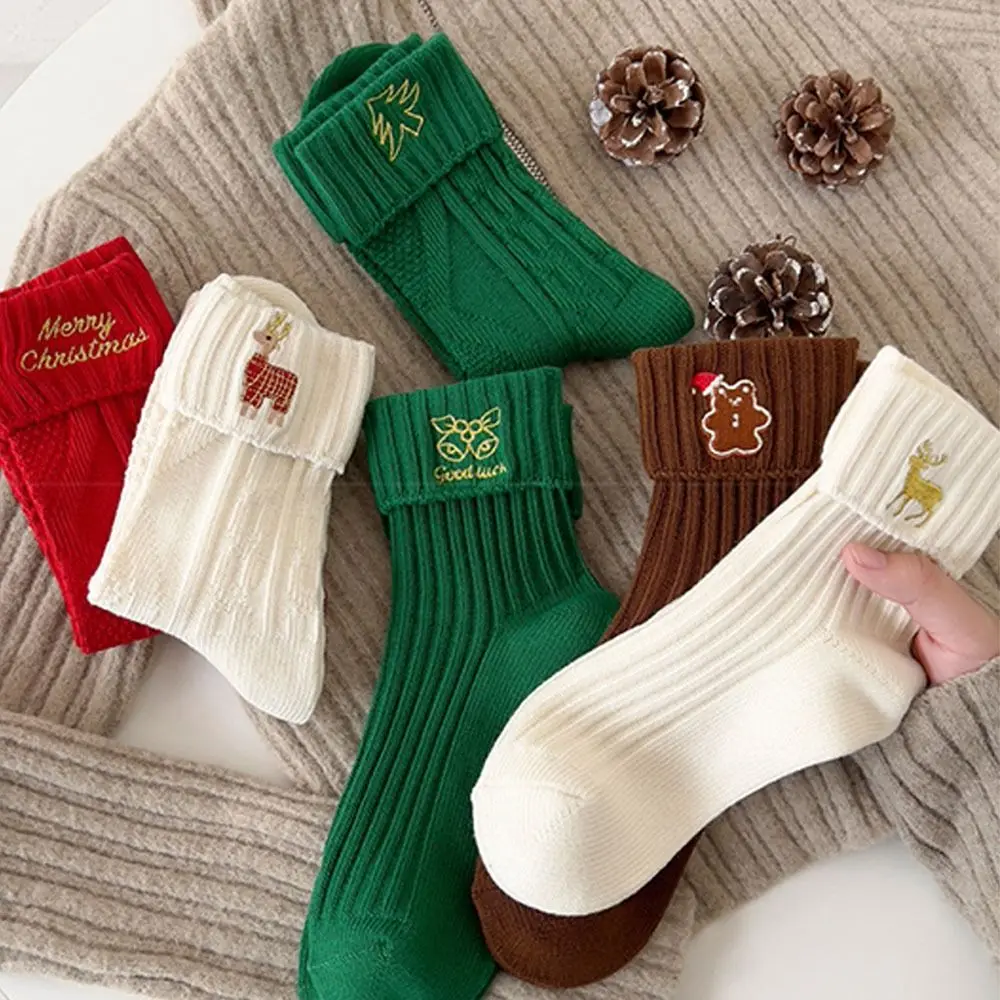 Harajuku Cotton Christmas Embroidery Socks Elk Christmas Tree Cartoon Hosiery Bell Cloth Accessories Mid-Tube Socks Women