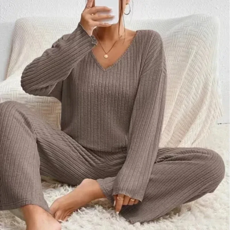 New Autumn and Winter Hot Selling Pit Stripe Brushed Long Sleeved Suit V-neck Loose Casual Suit for Women