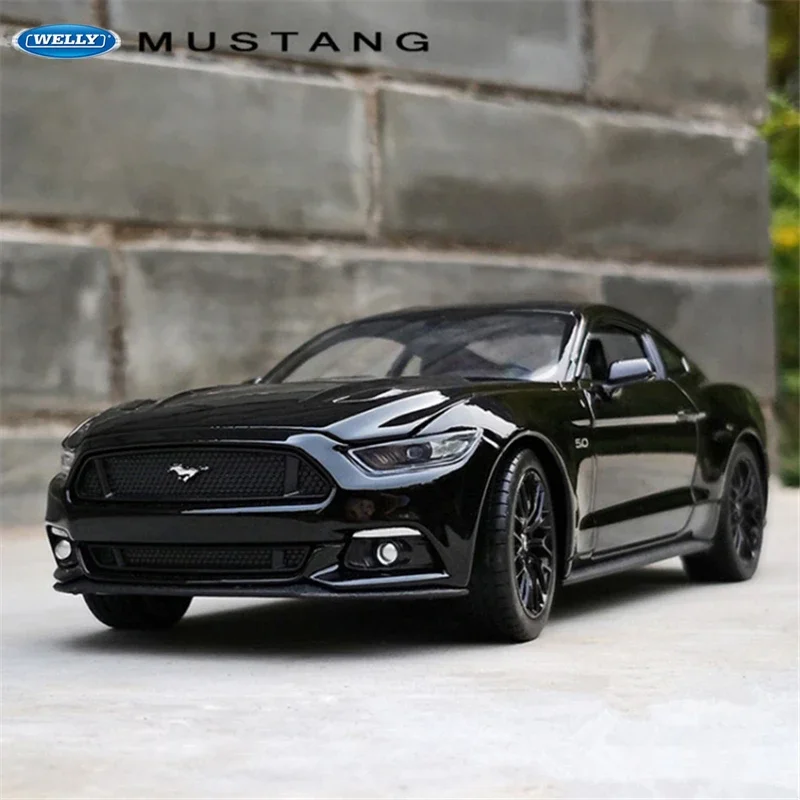 Welly 1:24 Ford Mustang GT Alloy Sports Car Model Diecast Metal Toy Vehicles Car Model Simulation Childrens Toys Gift Collection