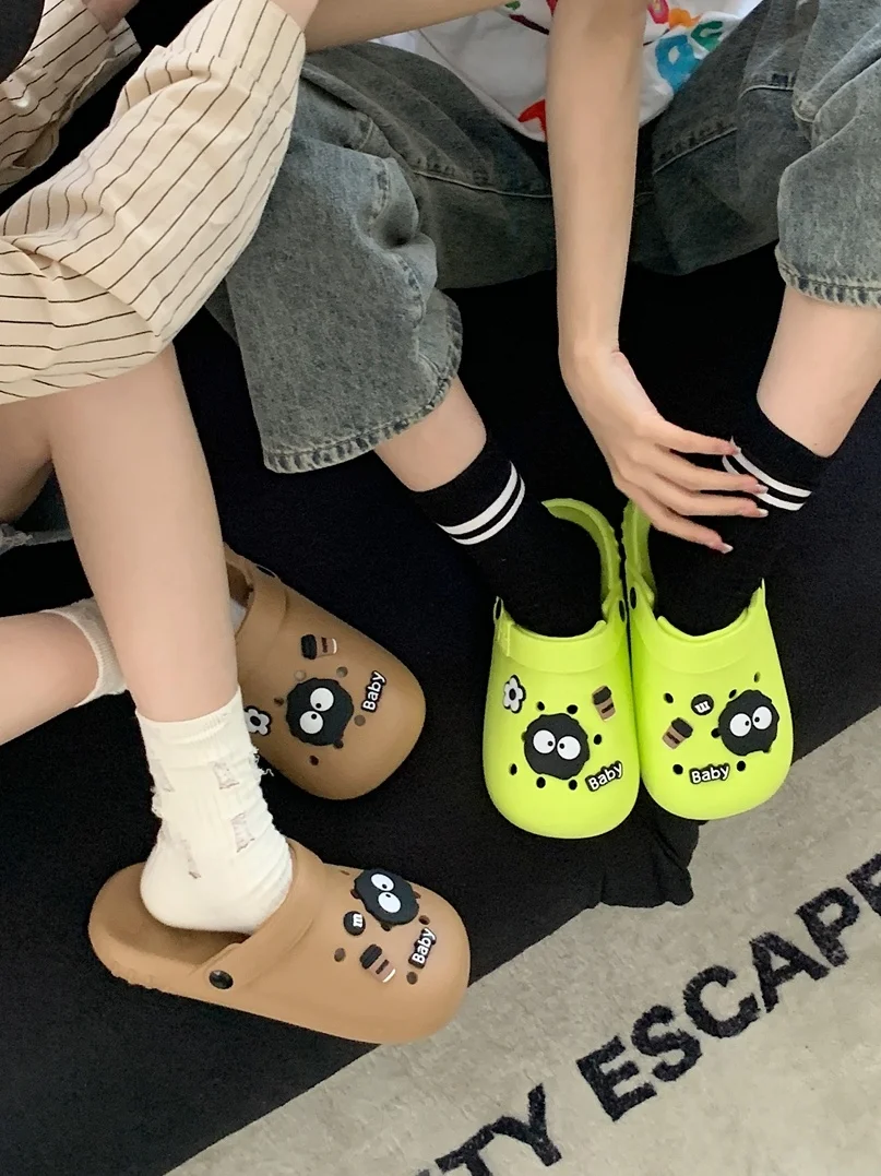 Garden Shoes DIY Hole Slipper Men And Women Outdoor Sandals Anti Slip And Fecal Feeling EVA Parent-child Summer Slippers