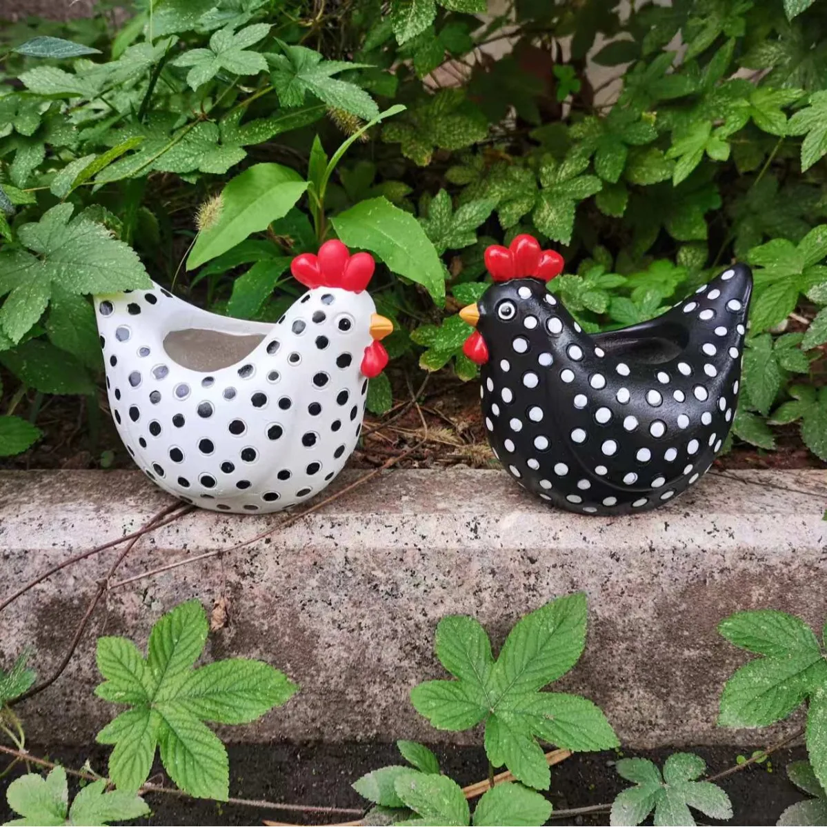Creative Free Range Polka Dot Black White Hen Resin Vase Outdoor Garden Lawn Patio Tabletop Flower Planter Yard Decor Gift